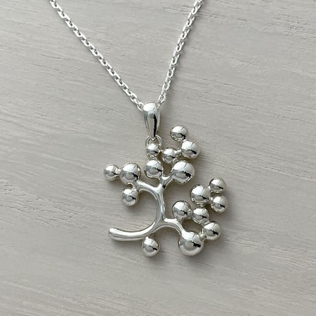 SILVER ネックレス　赤い実りの木