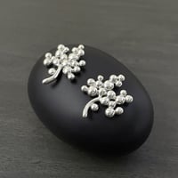 SILVER ピアス　実りの木