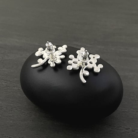 SILVER ピアス　実りの木