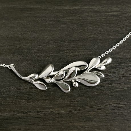 SILVER ネックレス　Olive