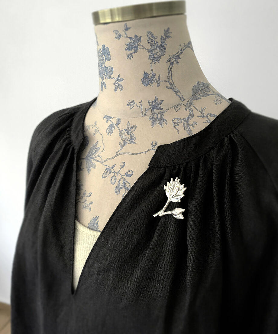 LISETTE　ダリアのブローチ LISETTEダリアのブローチ