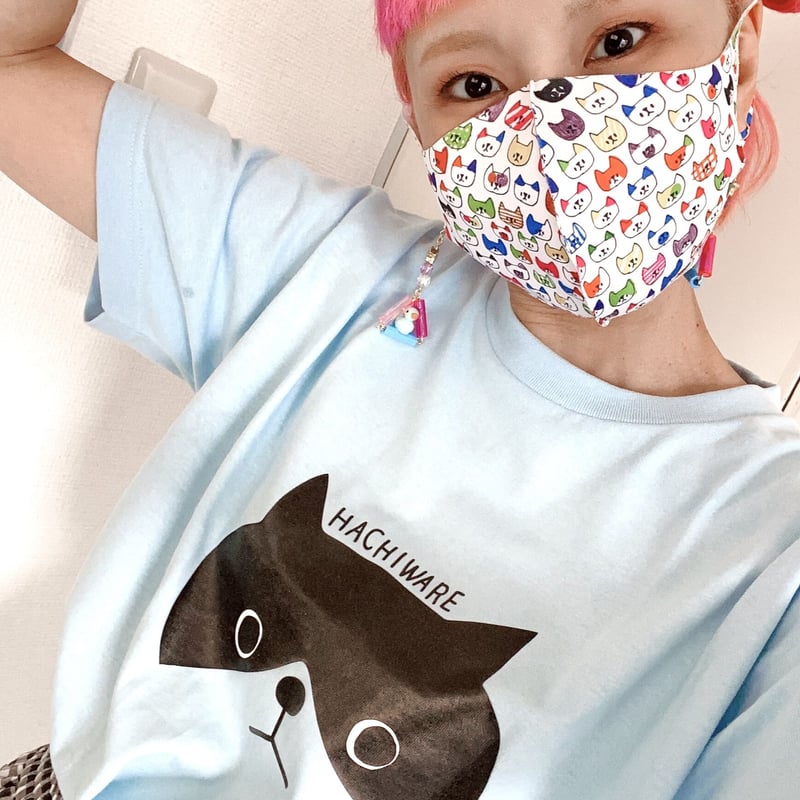 ハチワレくん Tシャツ 水色 | megumix