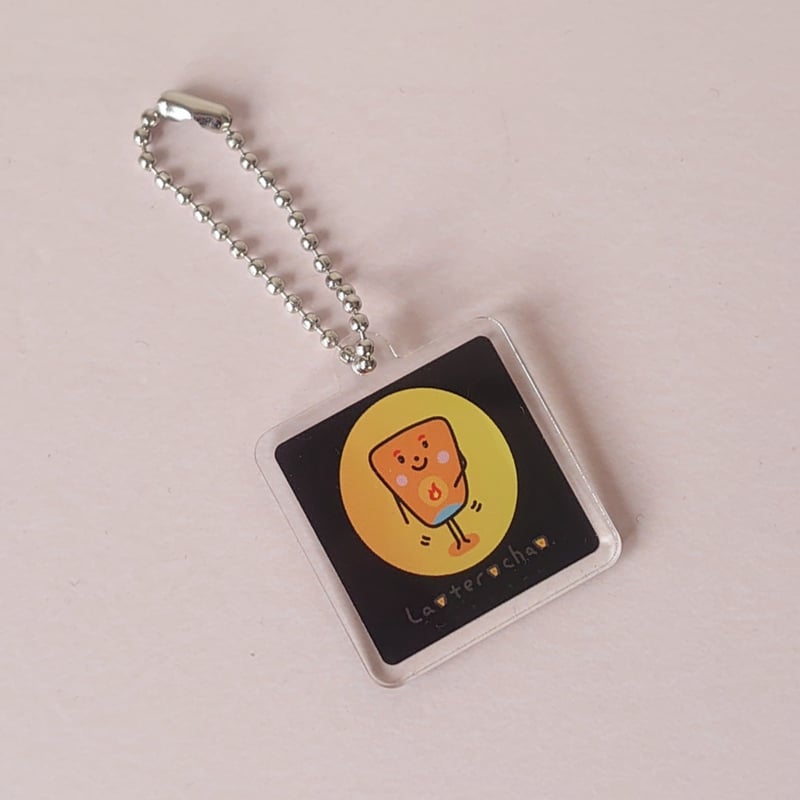 キーホルダー・アクリルキーホルダー Twinkle Twinkle pendant ランタンちゃん アクリルキーホルダー | 台湾茶と雑貨 桃なっぷるstore