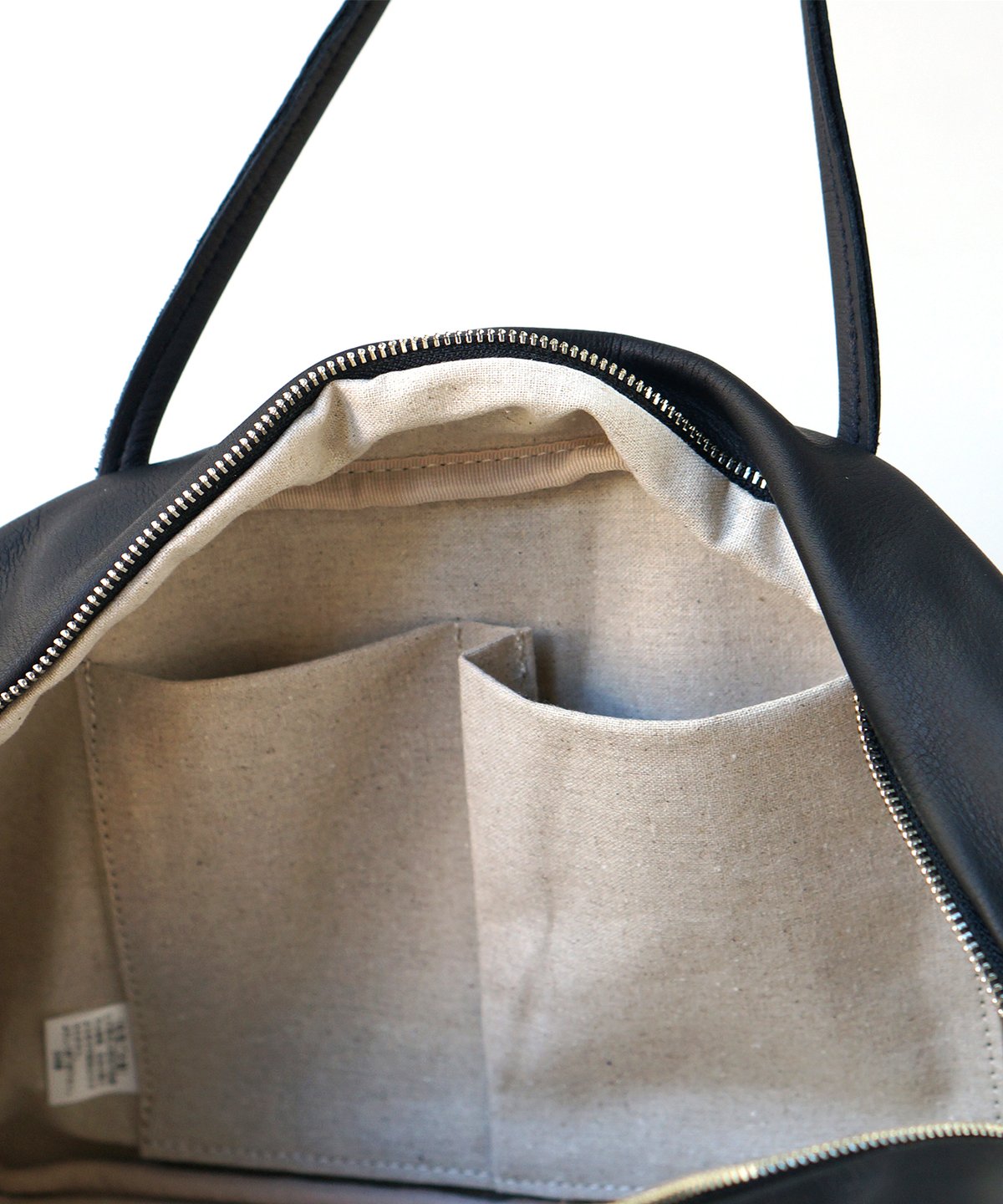 予約販売・3月中旬～下旬頃 発送予定】 FOLNA RD ソフトレザースクエア