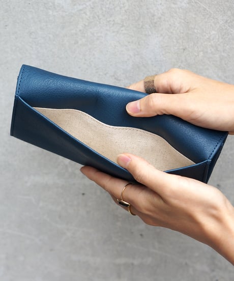 Folna 栃木レザー フラップ長財布 / No.2993893 / 3色展開