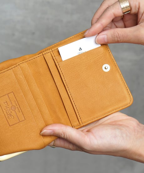 Folna ドット型押しレザー ウッドボールがま口二つ折り財布 / No.2993903 / 4色展開