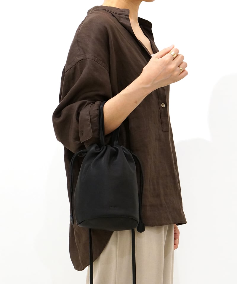 予約販売・7月上旬～中旬頃 発送予定】FOLNA RD ソフトレザー2WAY巾着