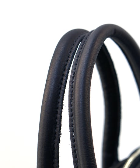 FOLNA RD ソフトレザーブガッティボストンバッグ / No.083294-E / BLACK