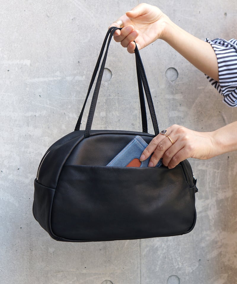 FOLNA ブラックレザーハンドバッグ　Mサイズ FOLNA RD ソフトレザーボストンバッグ M-SIZE / No.083258-E / B