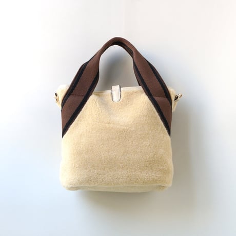 リバーシブルファー 2WAYトートバッグ・2 COLORS / Folna K901076