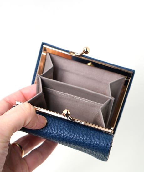 Folna シュリンクレザー がま口三つ折り財布 / No.2993764 / 4色展開