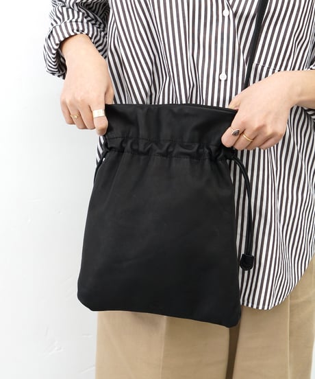 FOLNA RD ソフトレザー巾着ショルダーバッグ / No.083358 / 2色展開