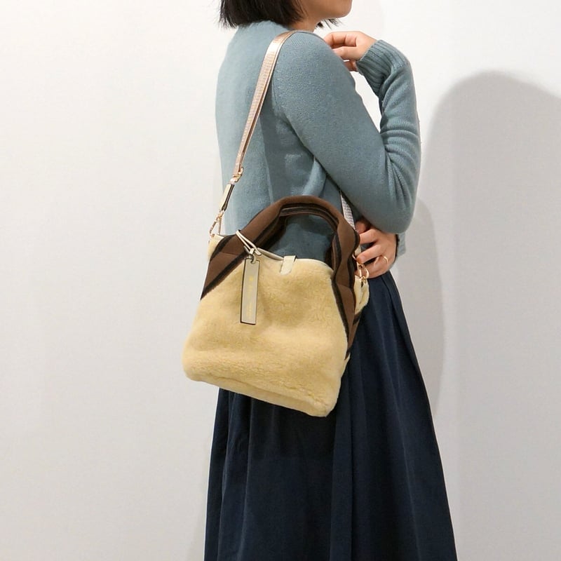 9008【未使用品】 ELLE UPCYCLE‪✕‬FUR 2way バッグ リバーシブルファー 2WAYトートバッグ・2 COLORS / Folna