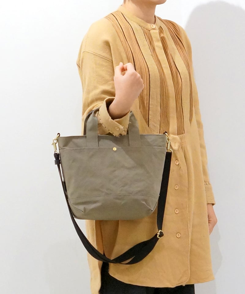 Folna フォルナ　ショルダー　トート　2way バッグ　ナイロン Folna トートバッグ 「SHIPS any別注」Folna: 2WAY ライン ナイロン