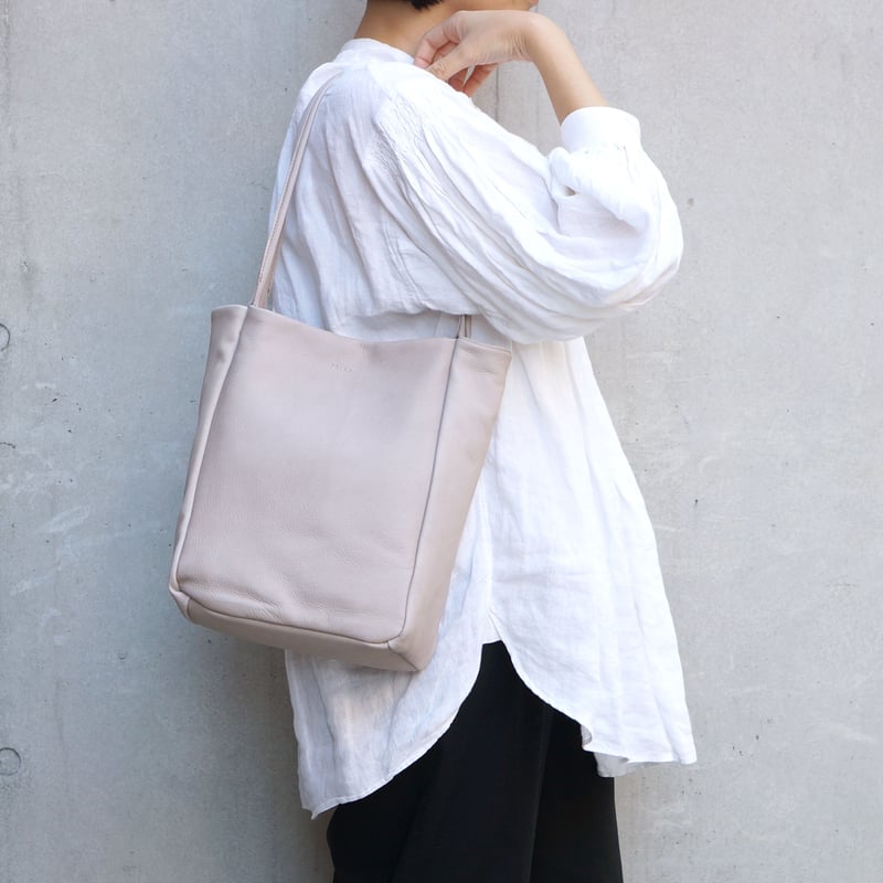 ソフトレザートートバッグ・2 COLORS / FOLNA RD 083307 | FOLNA