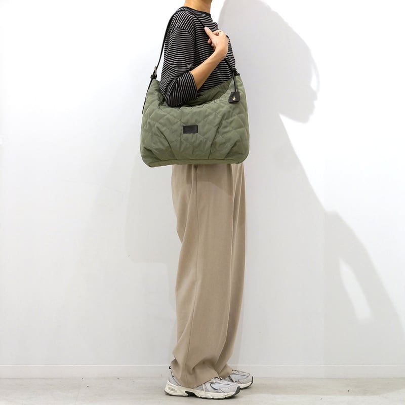 ダイヤキルティング ワンハンドルバッグ・3 COLORS / Folna ダイヤキルティング ワンハンドルバッグ・3 COLORS / Folna