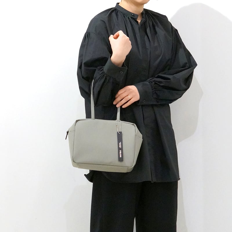 Folna スクエアボストンバッグ牛革ハンドバッグ Folna スクエアボストンバッグ牛革ハンドバッグ