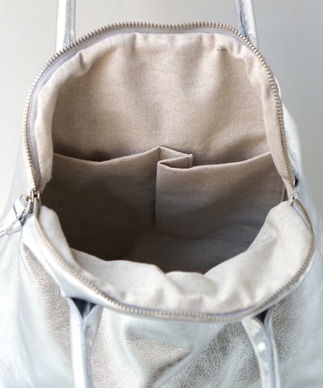 FOLNA RD ホイルレザーブガッティボストンバッグ / No.083357 / 2色展開