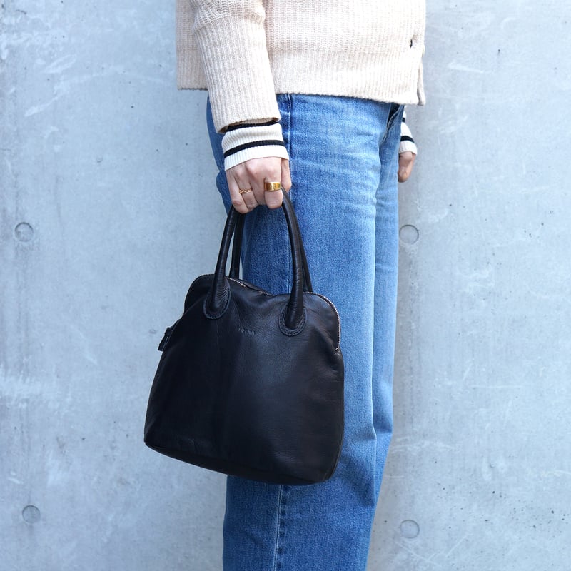 フェラガモ ハンド ボストン バッグ 革 黒 旅行 部活 仕事 FP446