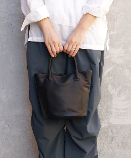 FOLNA RD ソフトレザートートバッグ / No.083350 / 2色展開
