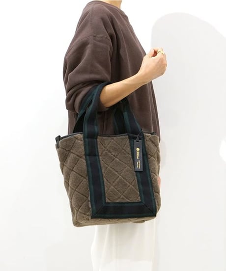 Folna リバーシブルファー トートバッグ(キルトステッチ) / No.K904062-K / 2色展開
