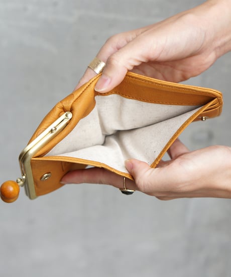 Folna ドット型押しレザー ウッドボールがま口二つ折り財布 / No.2993903 / 4色展開