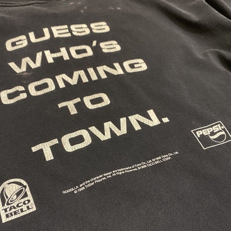 90′s　GODZILLA / GUESS WHO'S COMING TO TOWN.　T-shirt