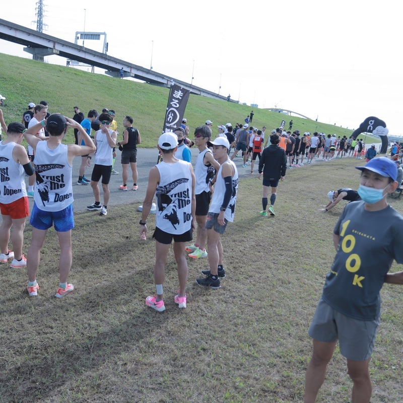 vm ヴーム　ノースリーブ　シャツ　ペイズリー柄 俺の背中を超えていけ】ノースリーブシャツペイント柄 | UGR