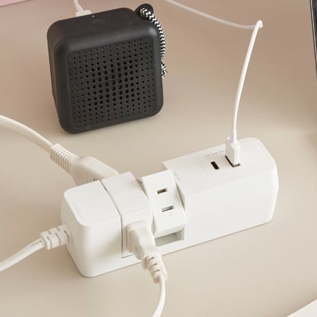 【急速充電PD30W対応】TAPKING USB 両差し対応 AC4個 Type-C Type-A
