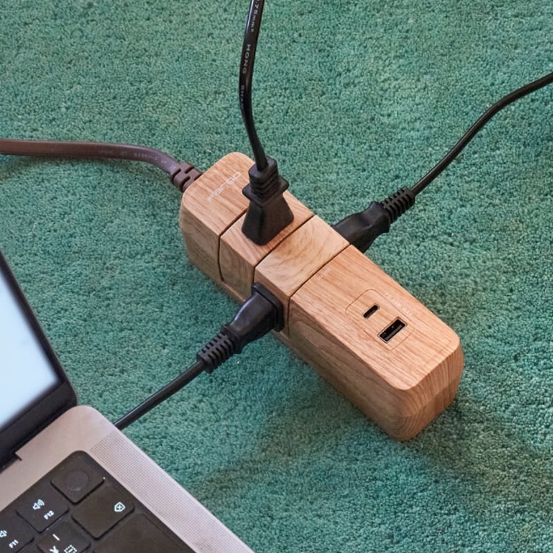 急速充電PD30W対応】TAPKING USB 両差し対応 AC4個 Type-C Type