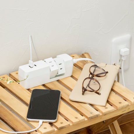 【急速充電PD30W対応】TAPKING USB 両差し対応 AC4個 Type-C Type-A