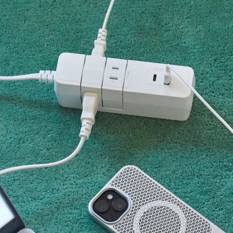 【急速充電PD30W対応】TAPKING USB 両差し対応 AC4個 Type-C Type-A
