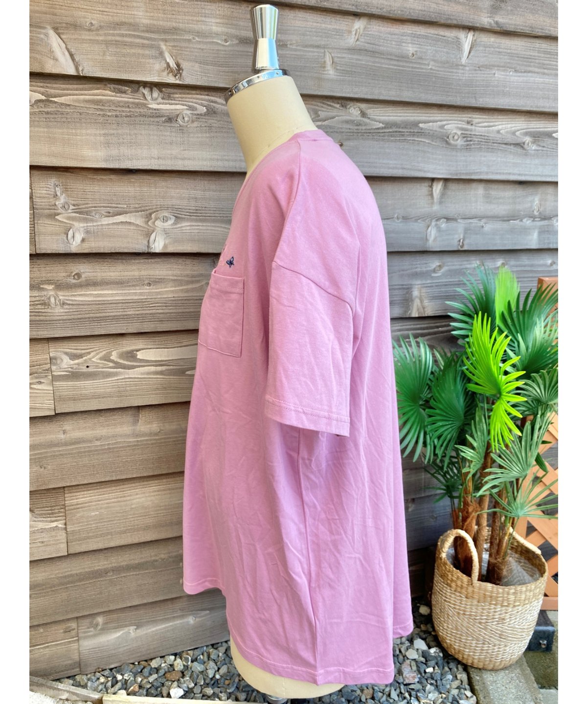 LLサイズ綿100%花柄刺繍胸ポケット付きTシャツ | ミセス LLサイズ綿100%花柄刺繍胸ポケット付きTシャツ | ミセス