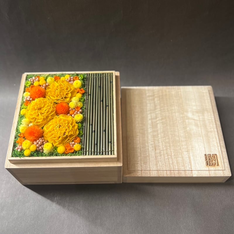 掬桐花 -薫-【橙】 正方形 | MUSUBU