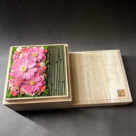 CATEGORY プリザーブドフラワー | MUSUBU