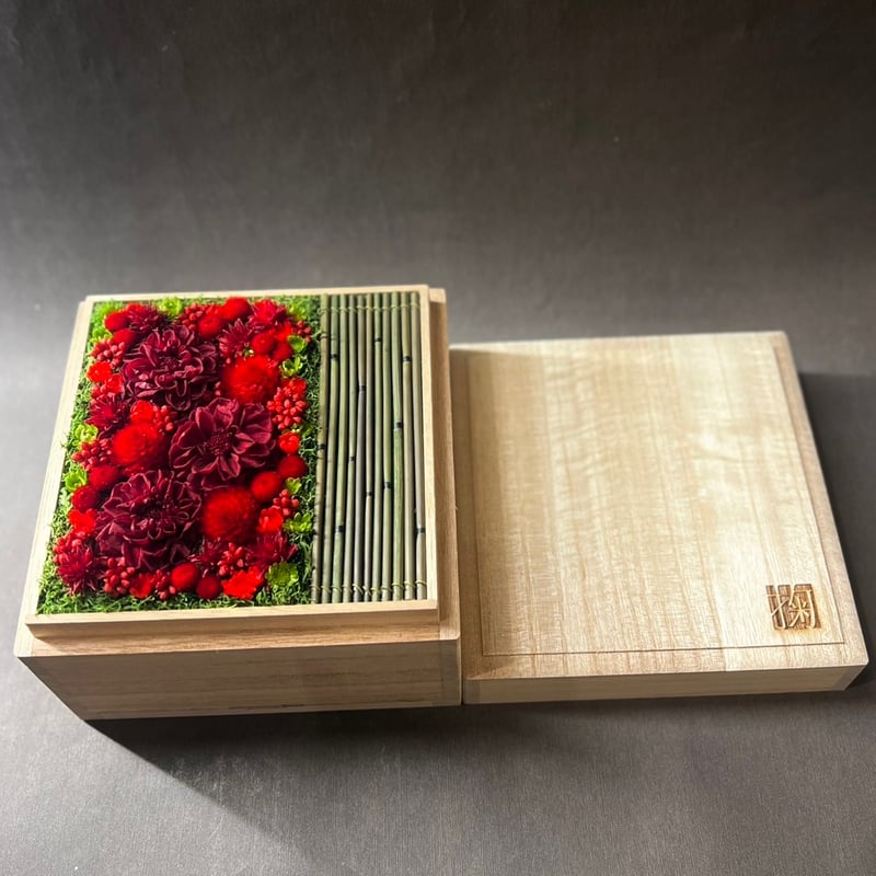 掬桐花 -薫-【茜】 正方形 | MUSUBU