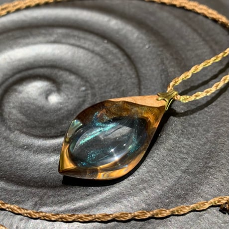 ウッドレジンネックレス | STORES