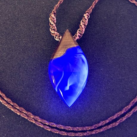 ウッドレジンネックレス | STORES