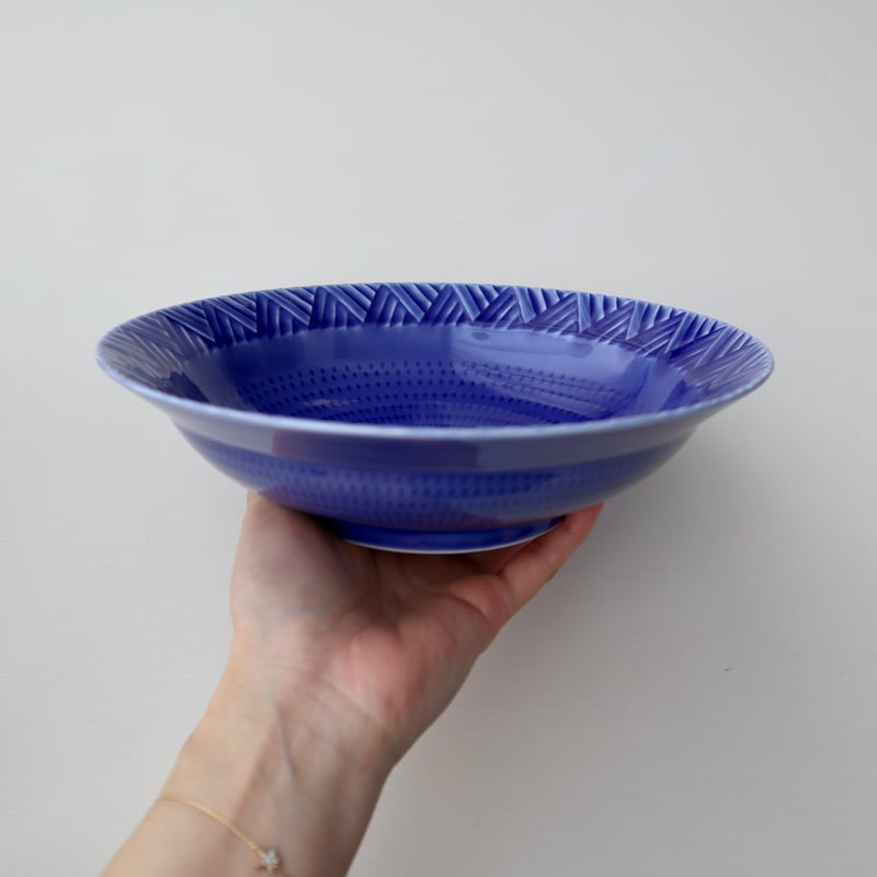 波佐見焼 一真窯 ウェーブ 盛鉢 | nukumoly