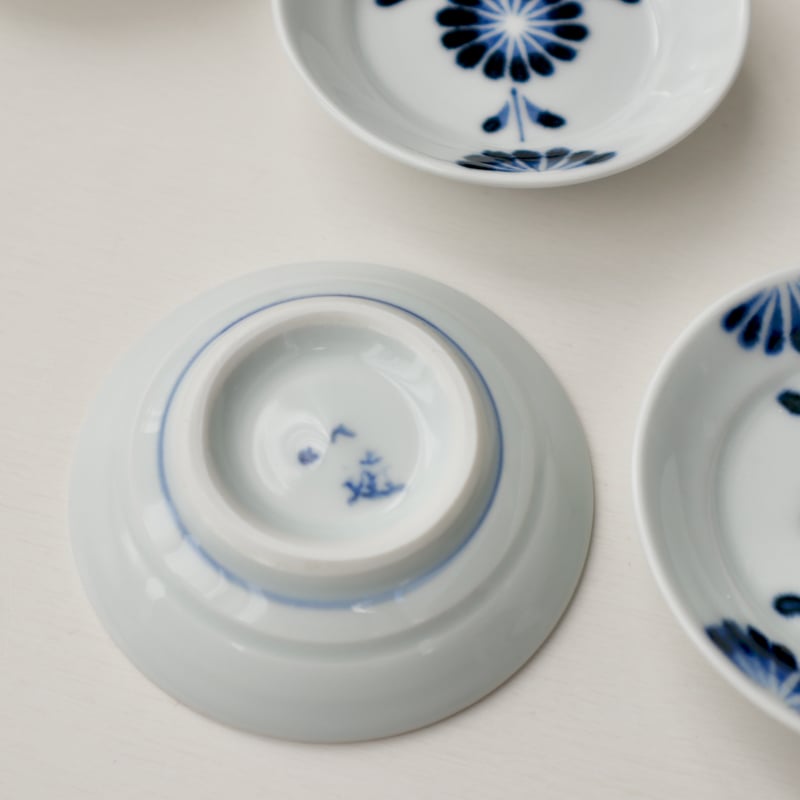 砥部焼 陶房遊 豆豆皿（菊つなぎ・花市松） | nukumoly