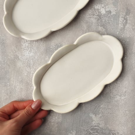 ホワイトフリルエッジ花瓶　水谷ちえみ ホワイトフリルエッジ花瓶 水谷ちえみ