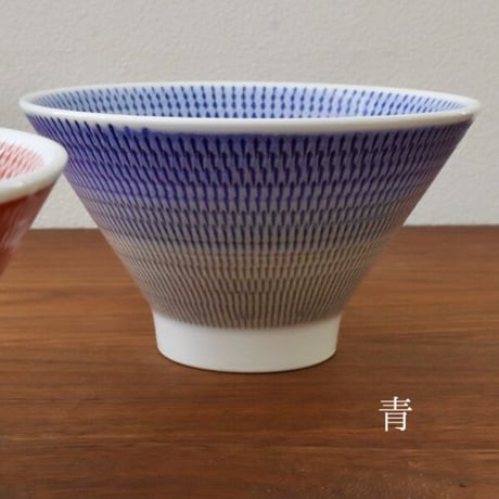 波佐見焼　一真窯　富士椀（ネズ・青）