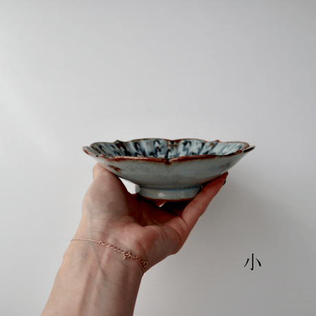 砥部焼　陶房遊　錆青　平鉢（大・小）