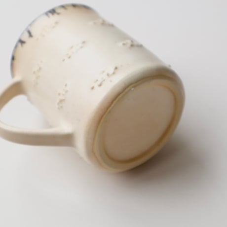 三浦千穂　マグカップ　クリーム