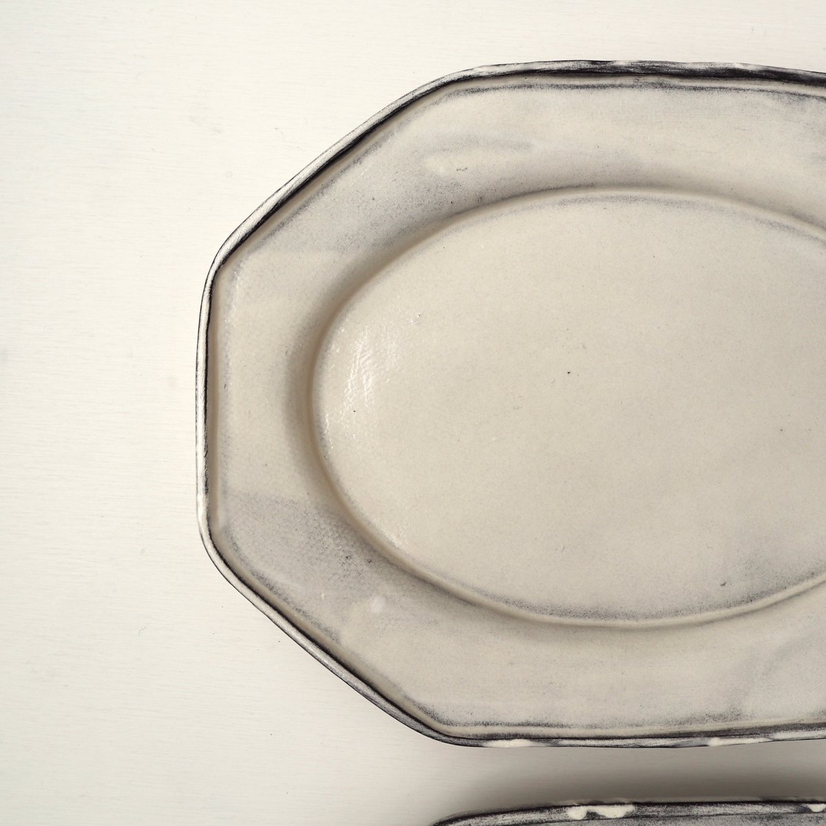 長浜由起子 アンティカシリーズ オクトゴナルオーバル皿（白