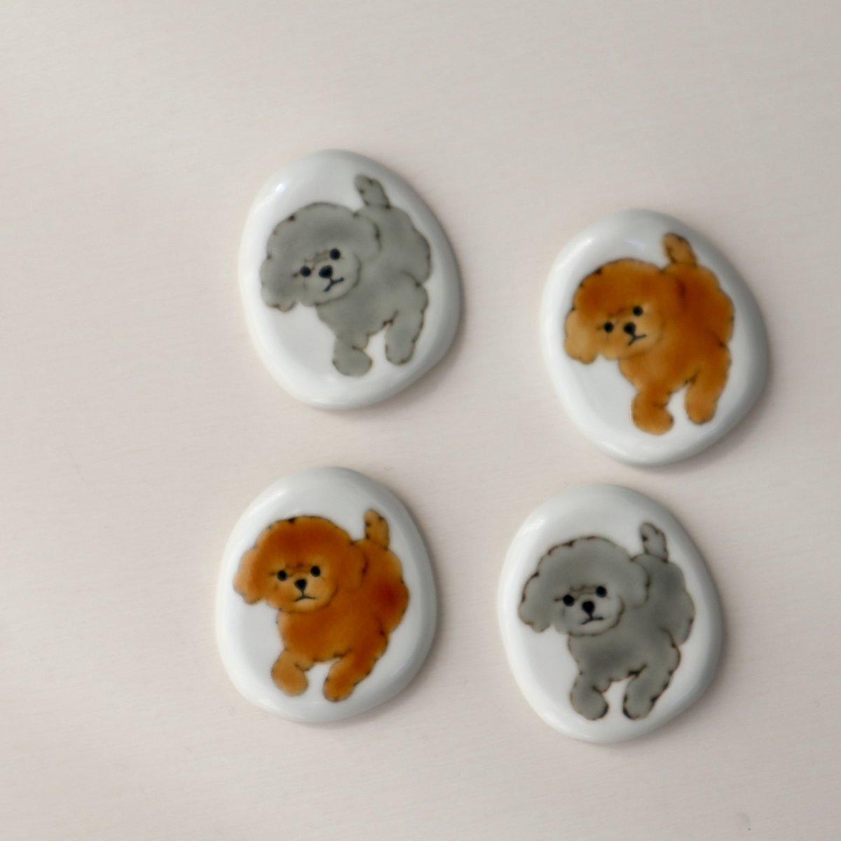 あぐり様❤プードル 箸置き♡プーコでカウボーイ❣️ 内村七生 トイプードルシリーズ 箸置き（アプリコット・グレー