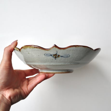 砥部焼　陶房遊　錆青　輪花リム付鉢（小・中・大）