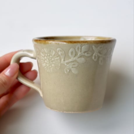 松崎麗　マグカップ（グレー・ベージュ）