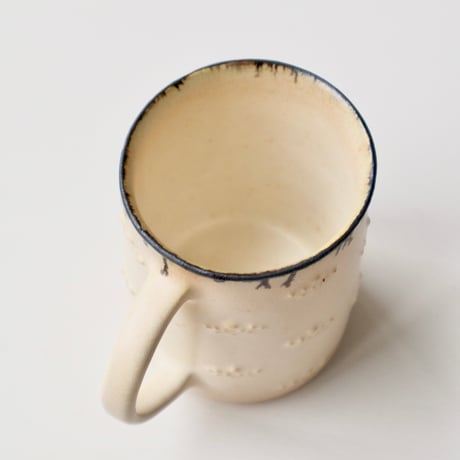 三浦千穂　マグカップ　クリーム