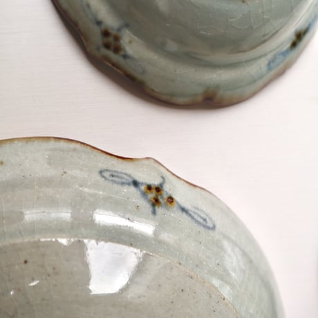 砥部焼　陶房遊　錆青　輪花リム付鉢（小・中・大）